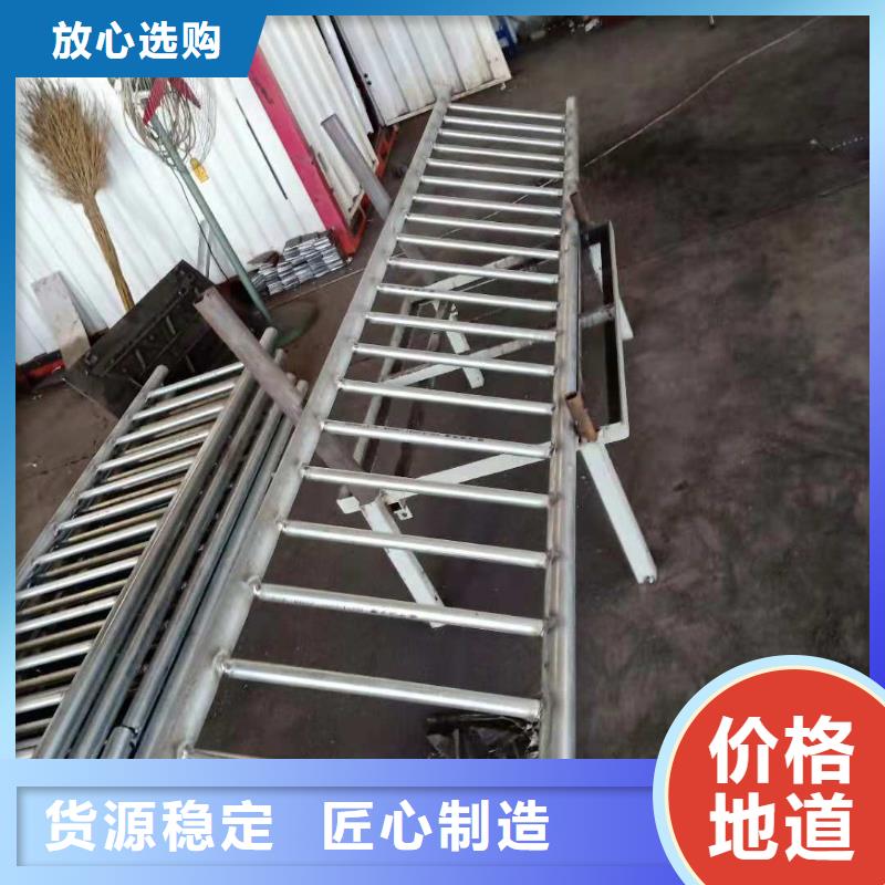 道路护栏_国道抗冲击围栏精工制作