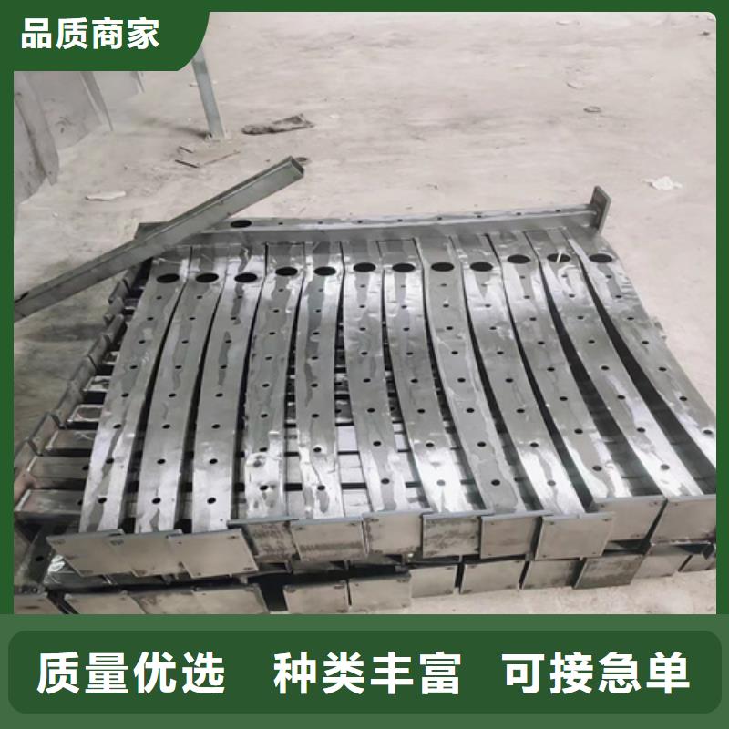 不锈钢复合管护栏_道路隔离护栏出厂价