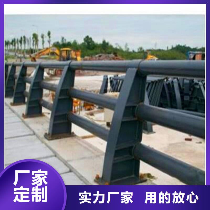 灯光护栏道路隔离栏用心做好每一件产品