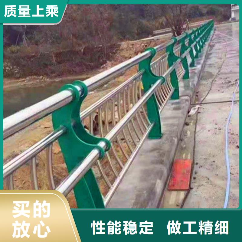 灯光护栏道路隔离栏用心做好每一件产品