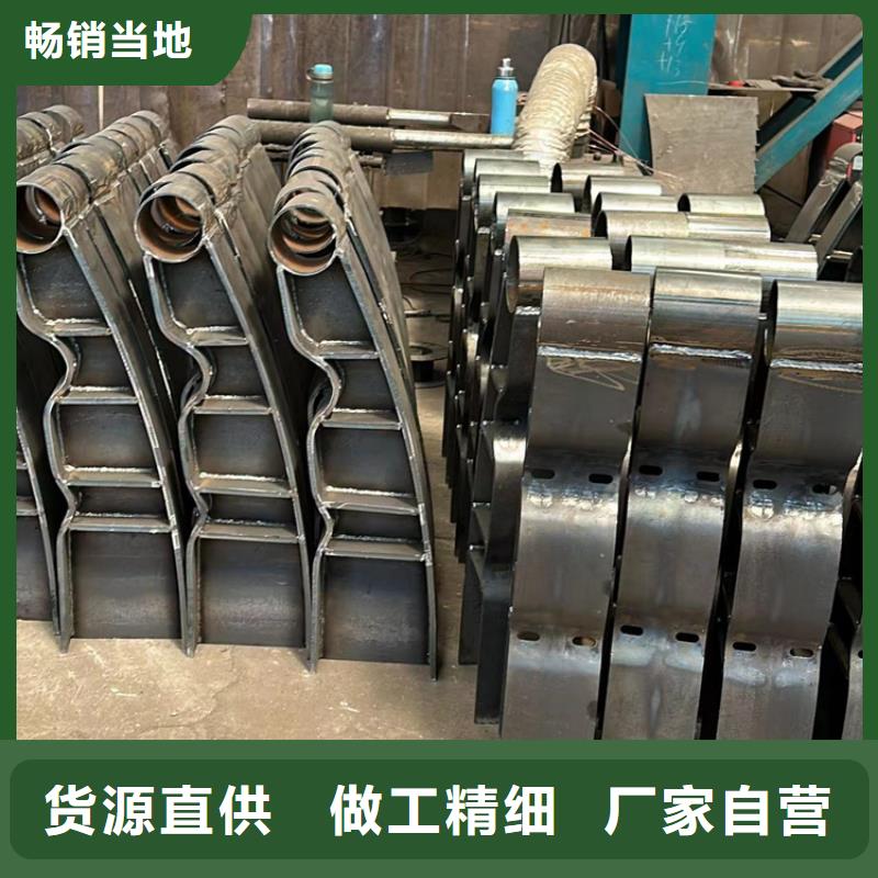  护栏原料层层筛选