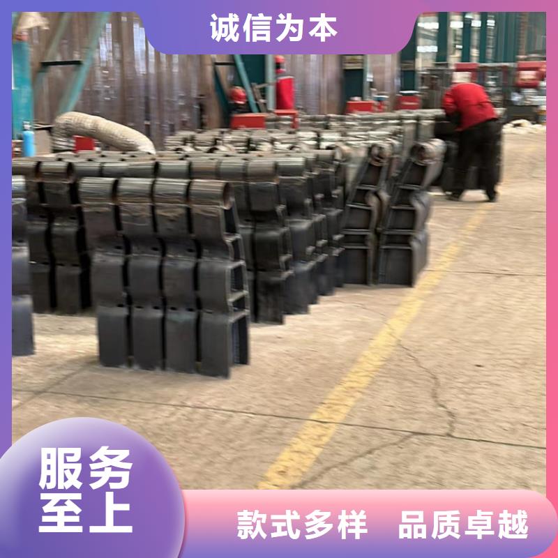 道路护栏_防撞立柱厂家直销大量现货