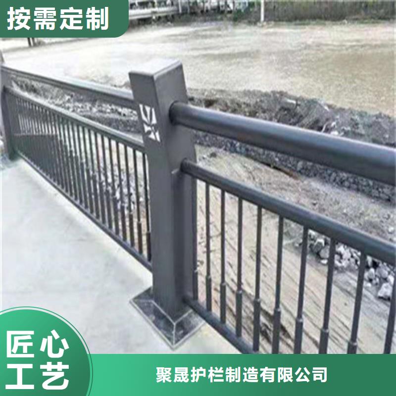 道路护栏-镀锌喷塑防撞栏热销产品