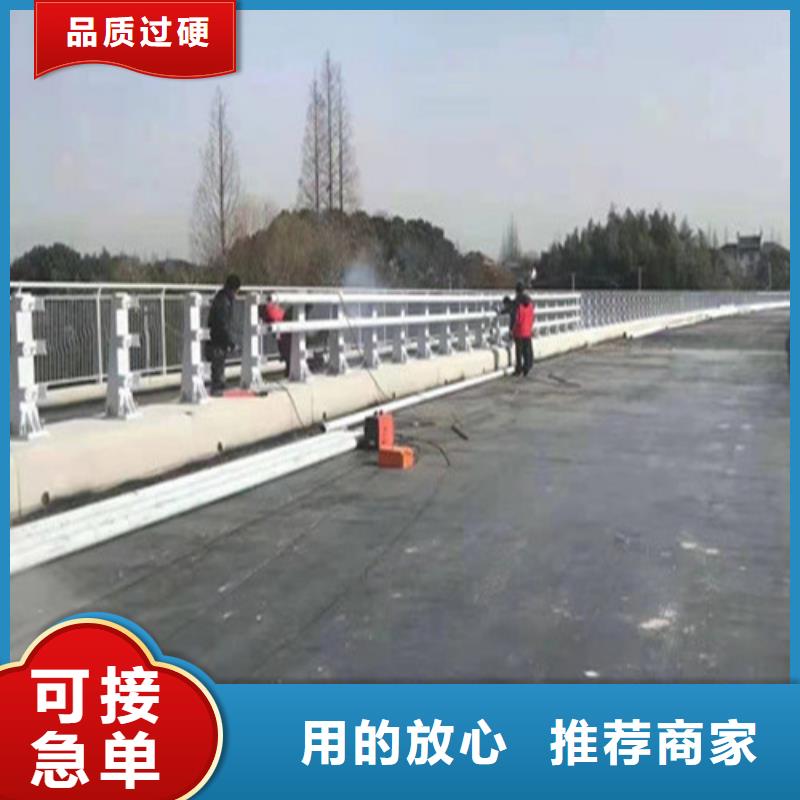 护栏波形护栏立柱选择大厂家省事省心